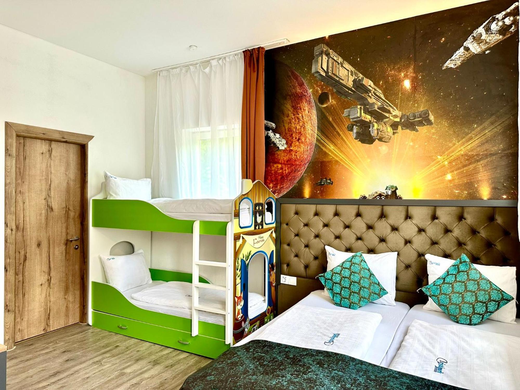 Pension Kristalpark Günzburg Екстериор снимка