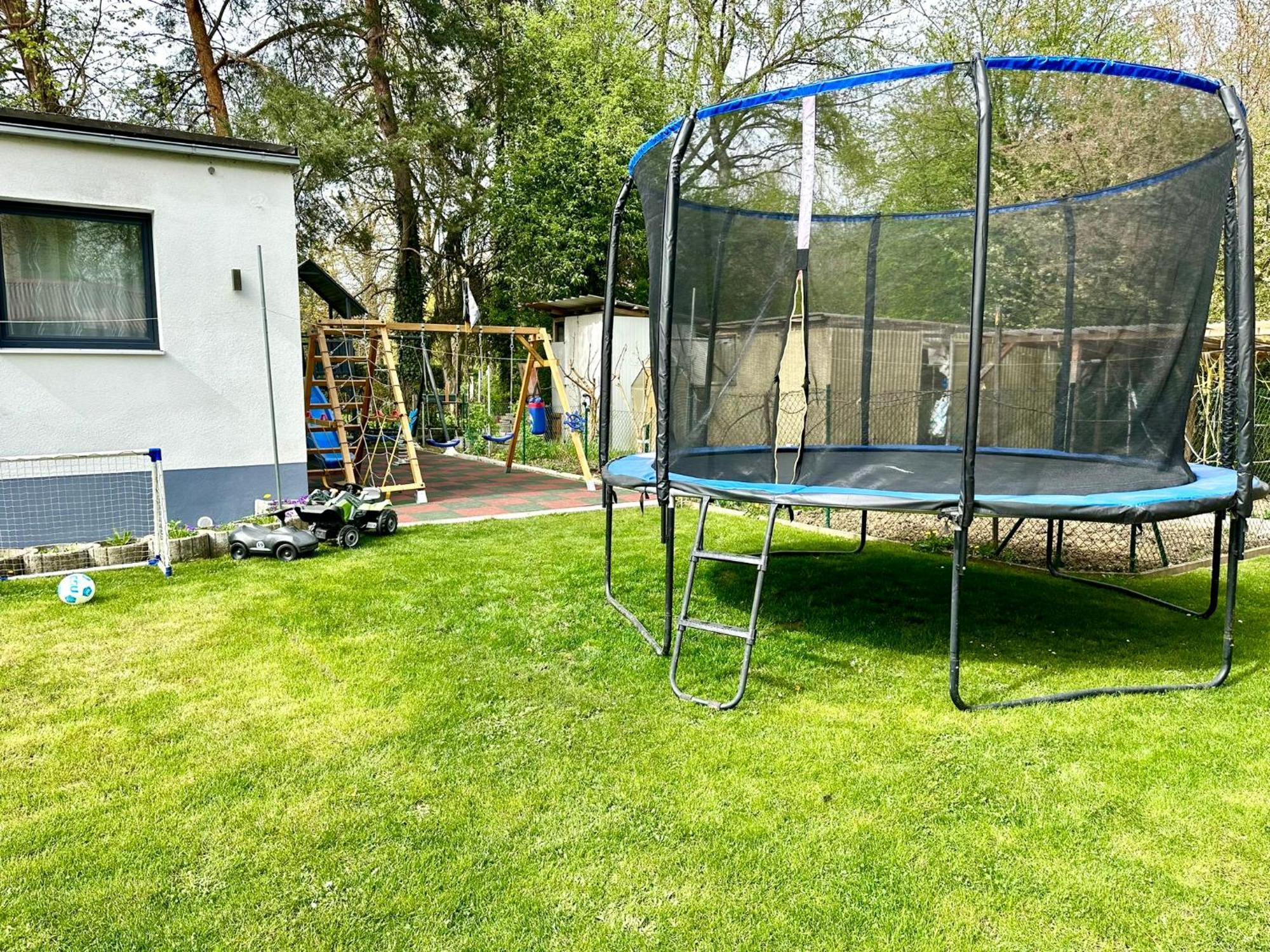 Pension Kristalpark Günzburg Екстериор снимка